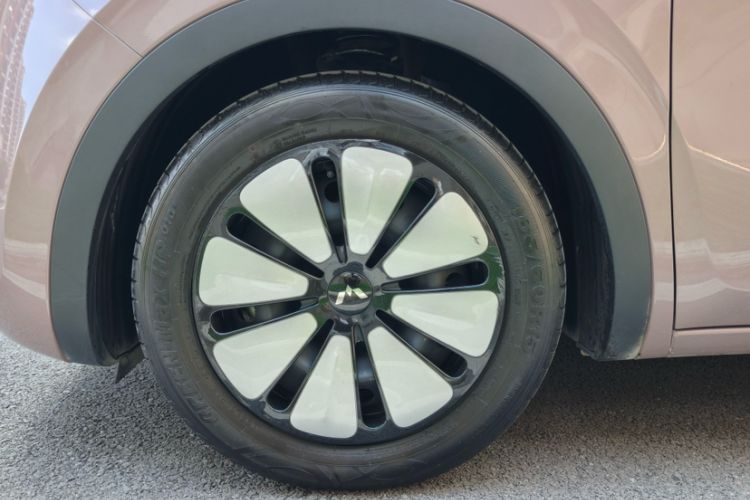 Used Wuling Bingo 2023 333 km Enjoyment Version Exterior 4
