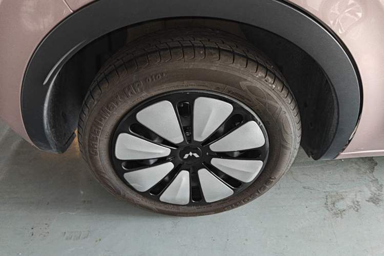 Used Wuling Bingo 2023 333 km Enjoyment Version Exterior 5