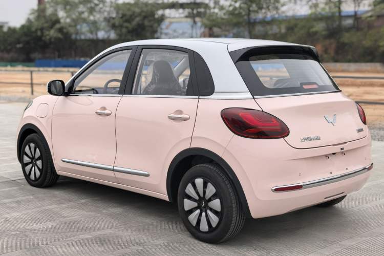 Used Wuling Bingo 2023 410 km Lingxi Deluxe Edition Exterior 9