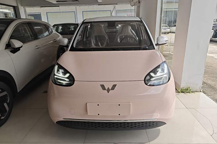 Used Wuling Bingo 2023 410 km Lingxi Deluxe Edition Front
