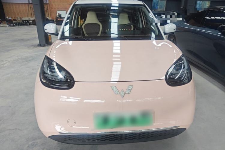 Used Wuling Bingo 2023 410 km Lingxi Deluxe Edition Front
