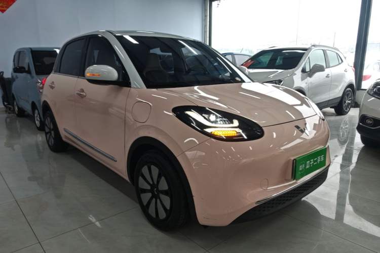 Used Wuling Bingo 2023 410 km Lingxi Deluxe Edition Front Right 45 Deg