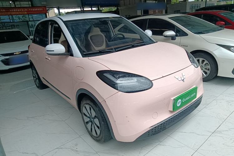 Used Wuling Bingo 2023 410 km Lingxi Deluxe Edition Front Right 45 Deg