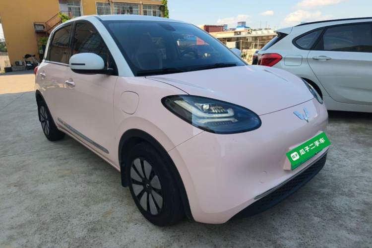 Used Wuling Bingo 2023 410 km Lingxi Deluxe Edition Front Right 45 Deg