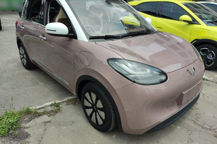 Used Wuling Bingo 2023 333 km Lingxi Connected Version Front Right 45 Deg