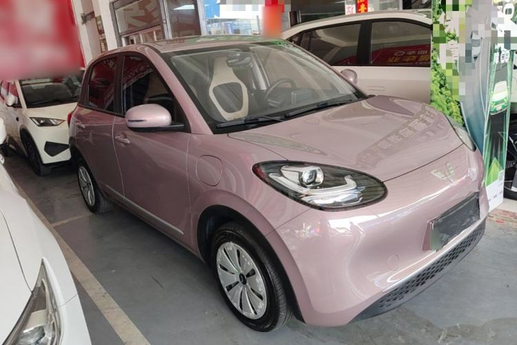 Used Wuling Bingo 2023 203km Light Edition Front Right 45 Deg