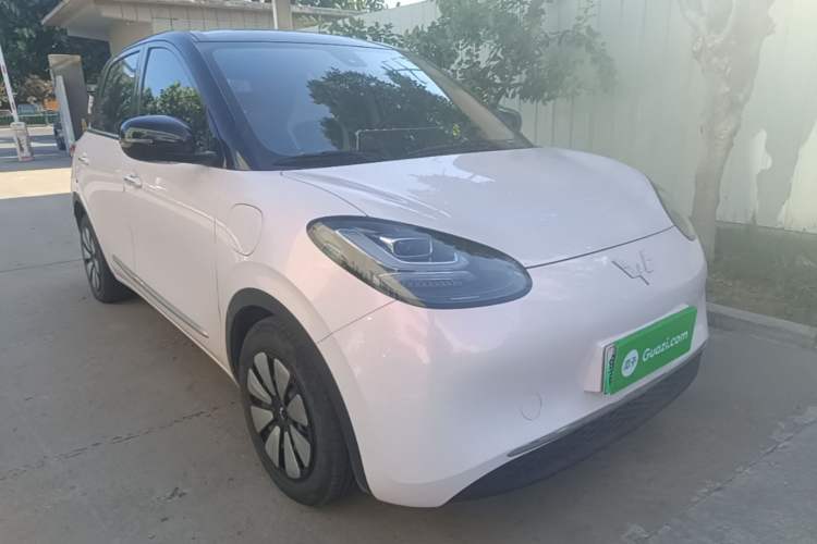 Used Wuling Bingo 2023 333km Enjoy+ Version Front Right 45 Deg
