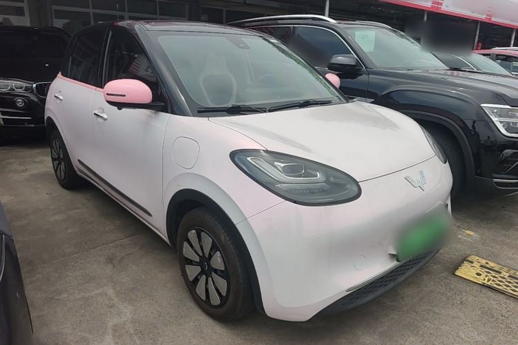 Used Wuling Bingo 2023 333 km Fast-Share Version Front Right 45 Deg