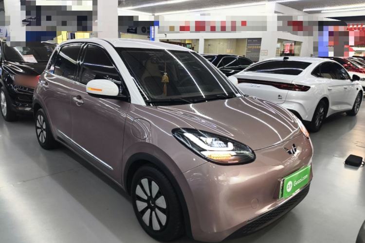 Used Wuling Bingo 2023 333 km Lingxi Connected Version Front Right 45 Deg