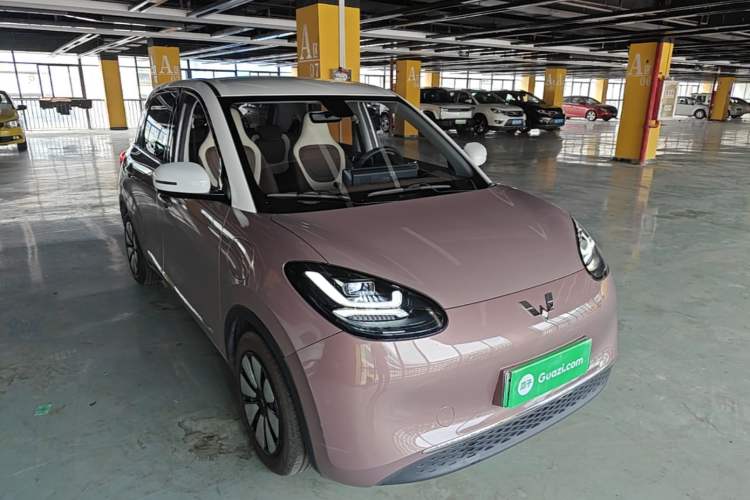 Used Wuling Bingo 2023 333 km Enjoyment Version Front Right 45 Deg