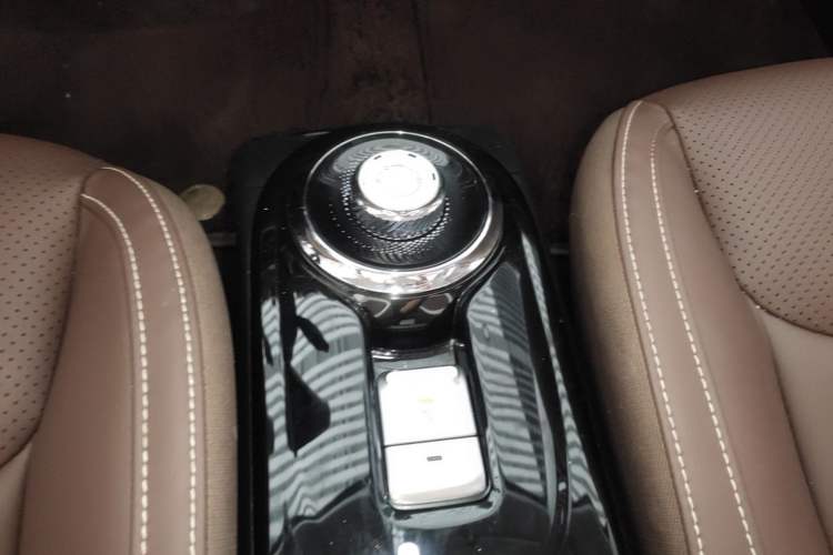 Used Wuling Bingo 2023 333 km Lingxi Connected+ Version Gear Lever