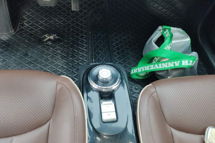 Used Wuling Bingo 2023 333 km Enjoyment Version Gear Lever