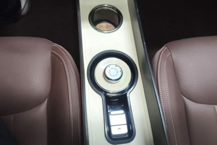 Used Wuling Bingo 2023 333 km Enjoyment Version Gear Lever