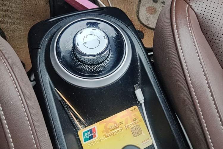 Used Wuling Bingo 2023 203km Comfort Edition Gear Lever