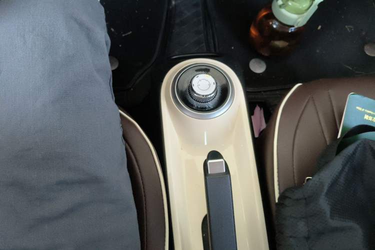 Used Wuling Bingo 2023 333 km Fast-Share Version Gear Lever