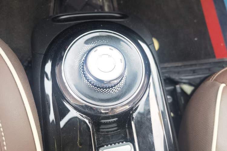 Used Wuling Bingo 2023 333 km Enjoyment Version Gear Lever