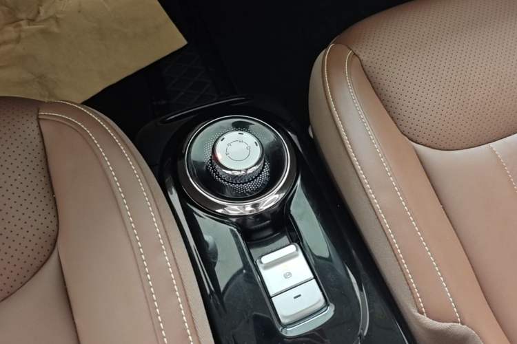 Used Wuling Bingo 2023 333 km Lingxi Connected Version Gear Lever