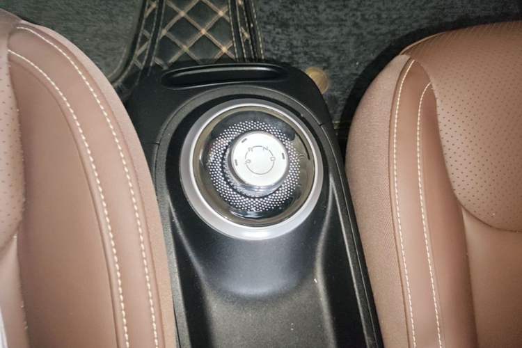 Used Wuling Bingo 2023 203km Comfort Edition Gear Lever