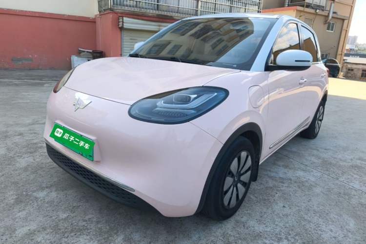 Used Wuling Bingo 2023 410 km Lingxi Deluxe Edition Guazi used car, China used car export, Used car for sale, Used Wuling cars, Cheapest cars for sale, Electric vehicle, New energy car