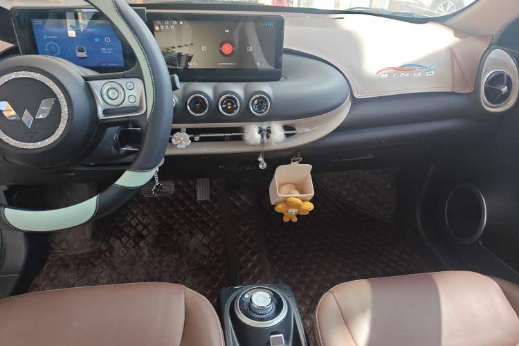 Used Wuling Bingo 2023 333 km Fast-Share Version Audio And AC Panel