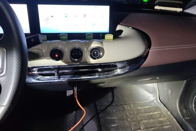 Used Wuling Bingo 2023 410 km Lingxi Deluxe Edition Audio And AC Panel
