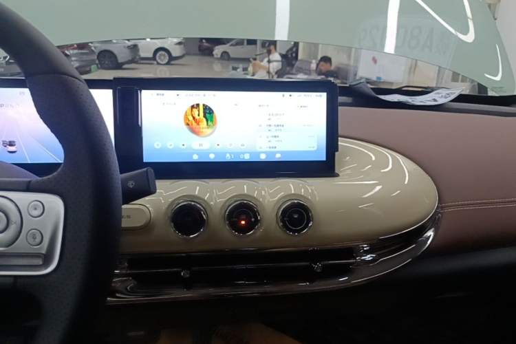 Used Wuling Bingo 2023 410 km Lingxi Deluxe Edition Audio And AC Panel