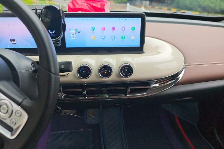Used Wuling Bingo 2023 410 km Lingxi Deluxe Edition Audio And AC Panel