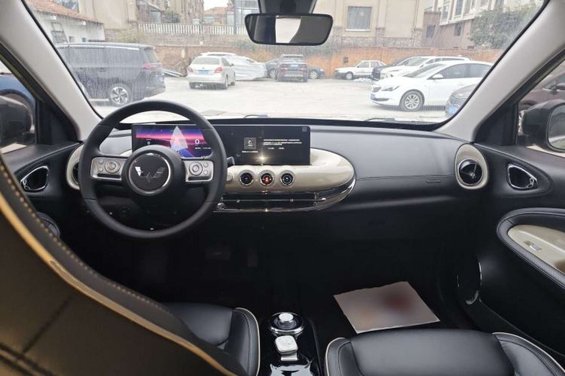 Used Wuling Bingo 2023 333 km Lingxi Connected Version Center Console