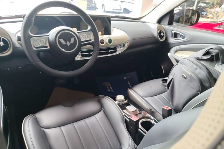 Used Wuling Bingo 2023 333 km Lingxi Connected Version Center Console