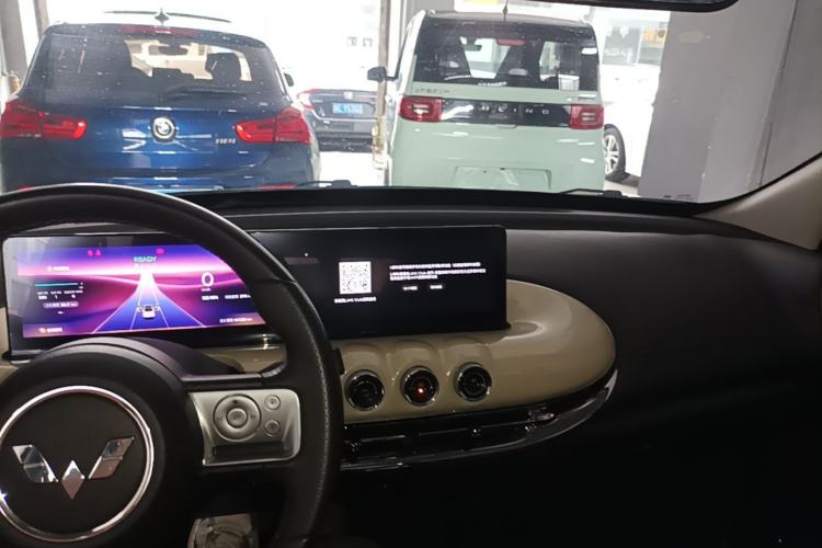 Used Wuling Bingo 2023 333 km Lingxi Connected+ Version Center Console