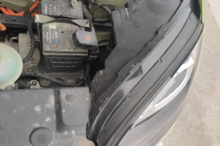 Used Wuling Bingo 2023 333 km Lingxi Connected Version Engine Bay Left