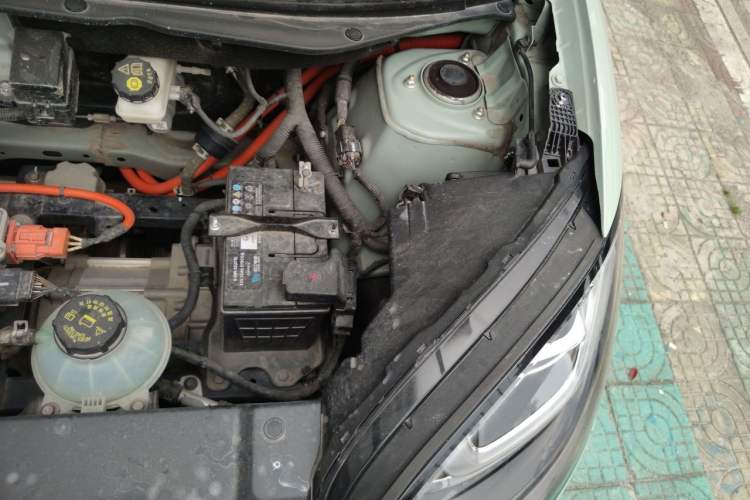 Used Wuling Bingo 2023 410 km Lingxi Deluxe Edition Engine Bay Left