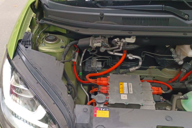 Used Wuling Bingo 2023 333 km Enjoyment Version Engine Bay Right
