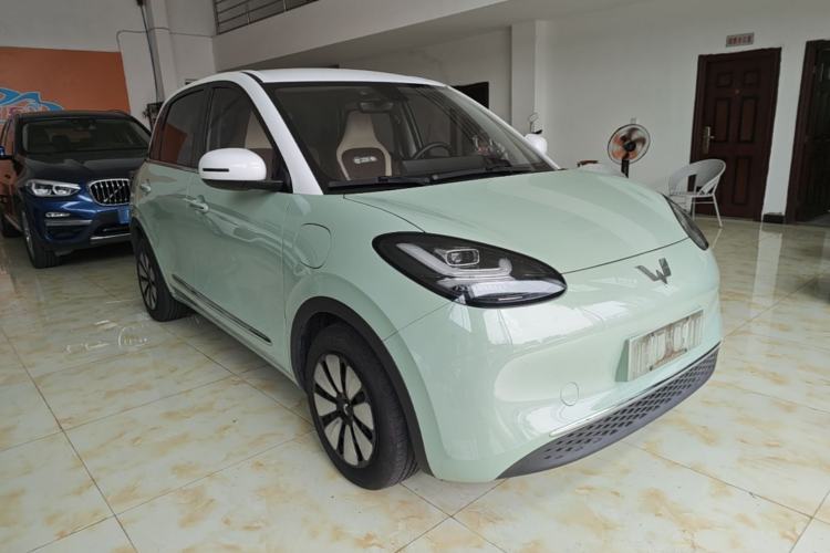 Used Wuling Bingo 2023 410 km Lingxi Deluxe Edition Front Right 45 Deg