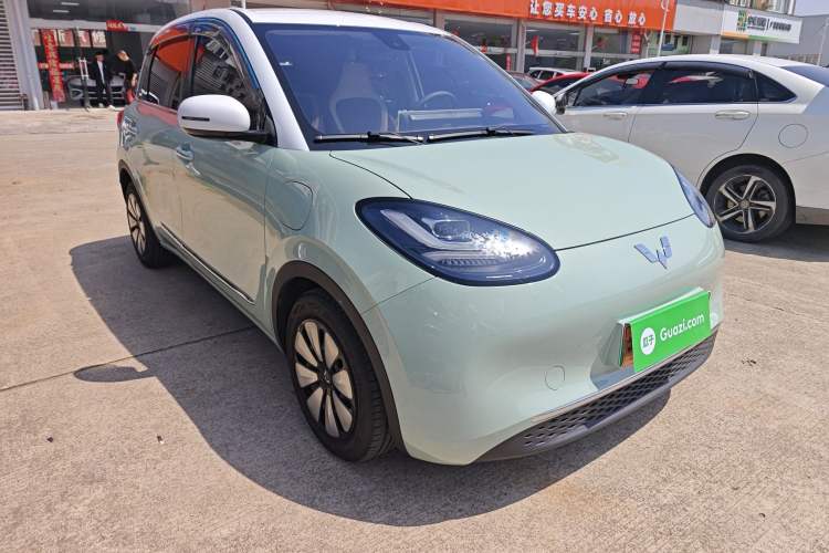 Used Wuling Bingo 2023 333 km Enjoyment Version Front Right 45 Deg