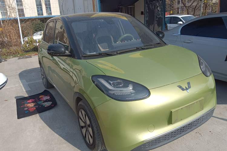 Used Wuling Bingo 2023 333 km Lingxi Connected Version Front Right 45 Deg