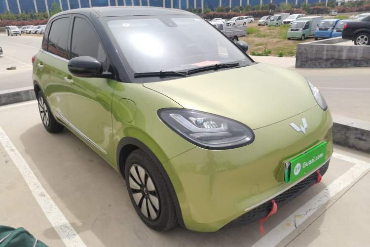 Used Wuling Bingo 2023 333 km Lingxi Connected Version Front Right 45 Deg
