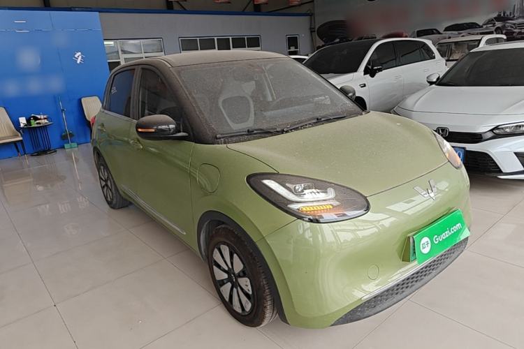 Used Wuling Bingo 2023 333 km Lingxi Connected Version Front Right 45 Deg