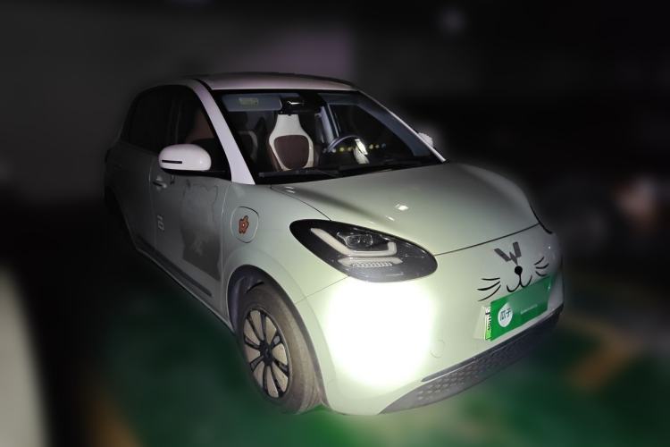 Used Wuling Bingo 2023 410 km Lingxi Deluxe Edition Front Right 45 Deg