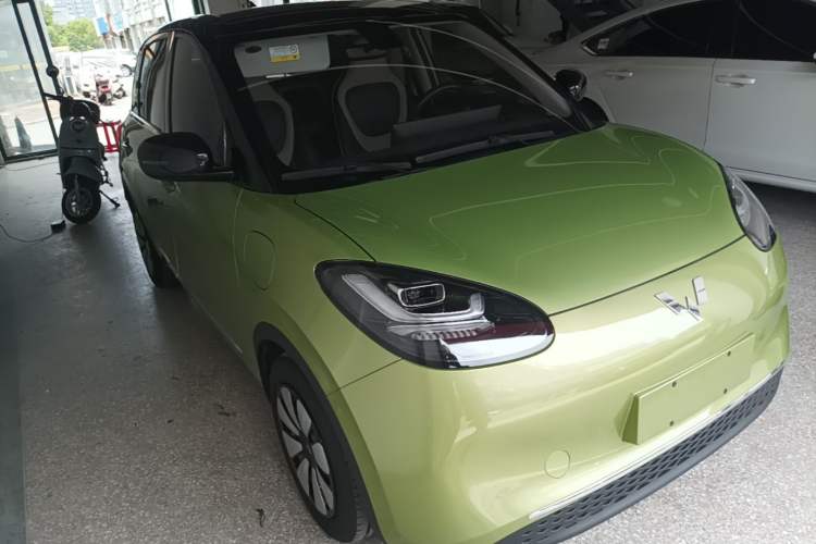 Used Wuling Bingo 2023 333 km Lingxi Connected Version Front Right 45 Deg