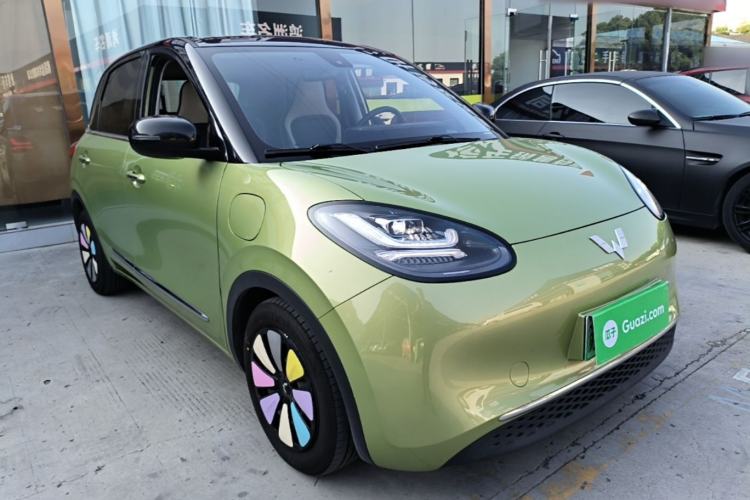 Used Wuling Bingo 2023 333 km Lingxi Connected+ Version Front Right 45 Deg