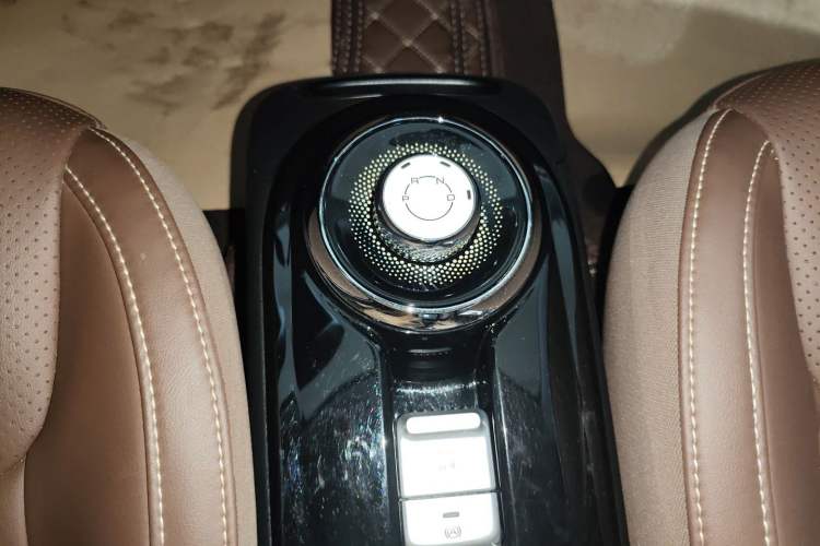 Used Wuling Bingo 2023 333 km Enjoyment Version Gear Lever