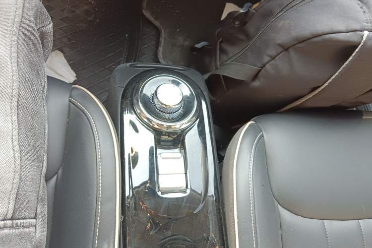 Used Wuling Bingo 2023 333 km Lingxi Connected Version Gear Lever