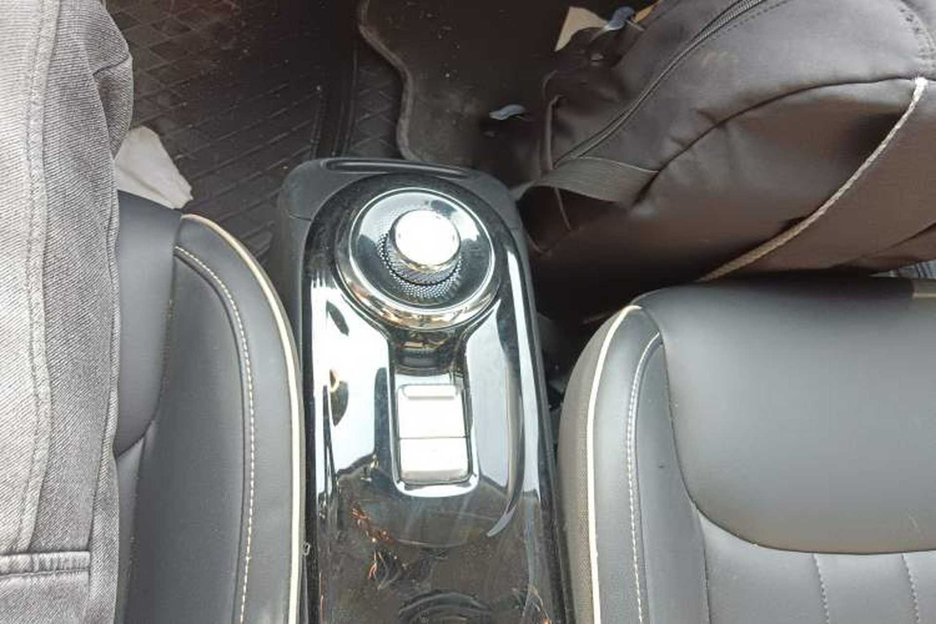 Used Wuling Bingo 2023 333 km Lingxi Connected Version Gear Lever