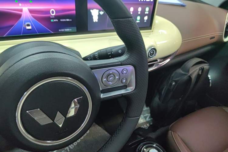 Used Wuling Bingo 2023 333 km Lingxi Connected+ Version Gear Lever