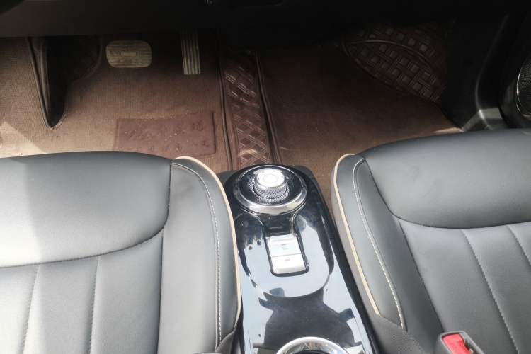 Used Wuling Bingo 2023 333 km Lingxi Connected Version Gear Lever