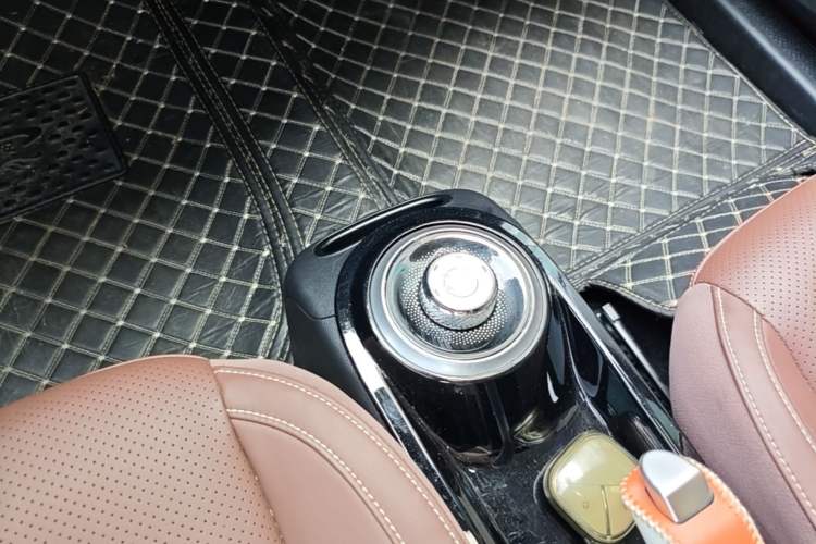 Used Wuling Bingo 2023 203km Comfort Edition Gear Lever