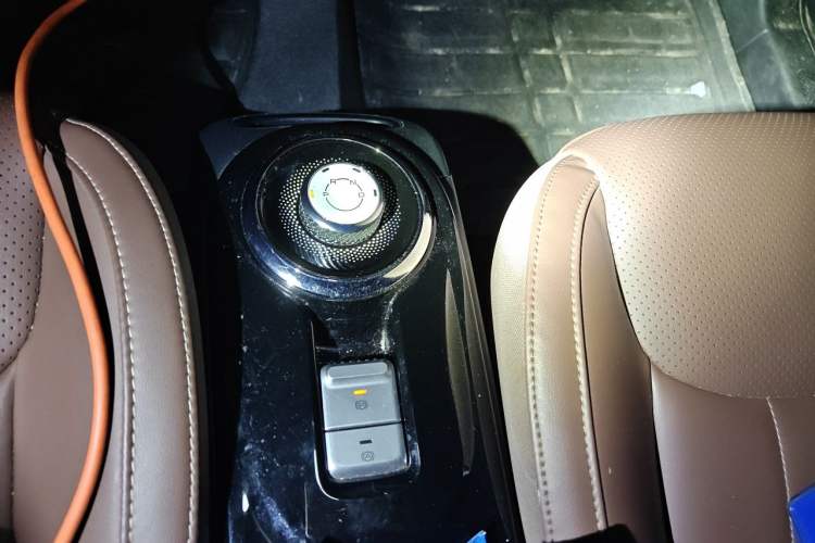 Used Wuling Bingo 2023 410 km Lingxi Deluxe Edition Gear Lever