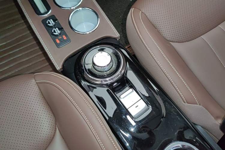 Used Wuling Bingo 2023 410 km Lingxi Deluxe Edition Gear Lever