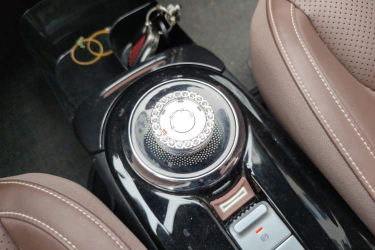 Used Wuling Bingo 2023 410 km Lingxi Deluxe Edition Gear Lever